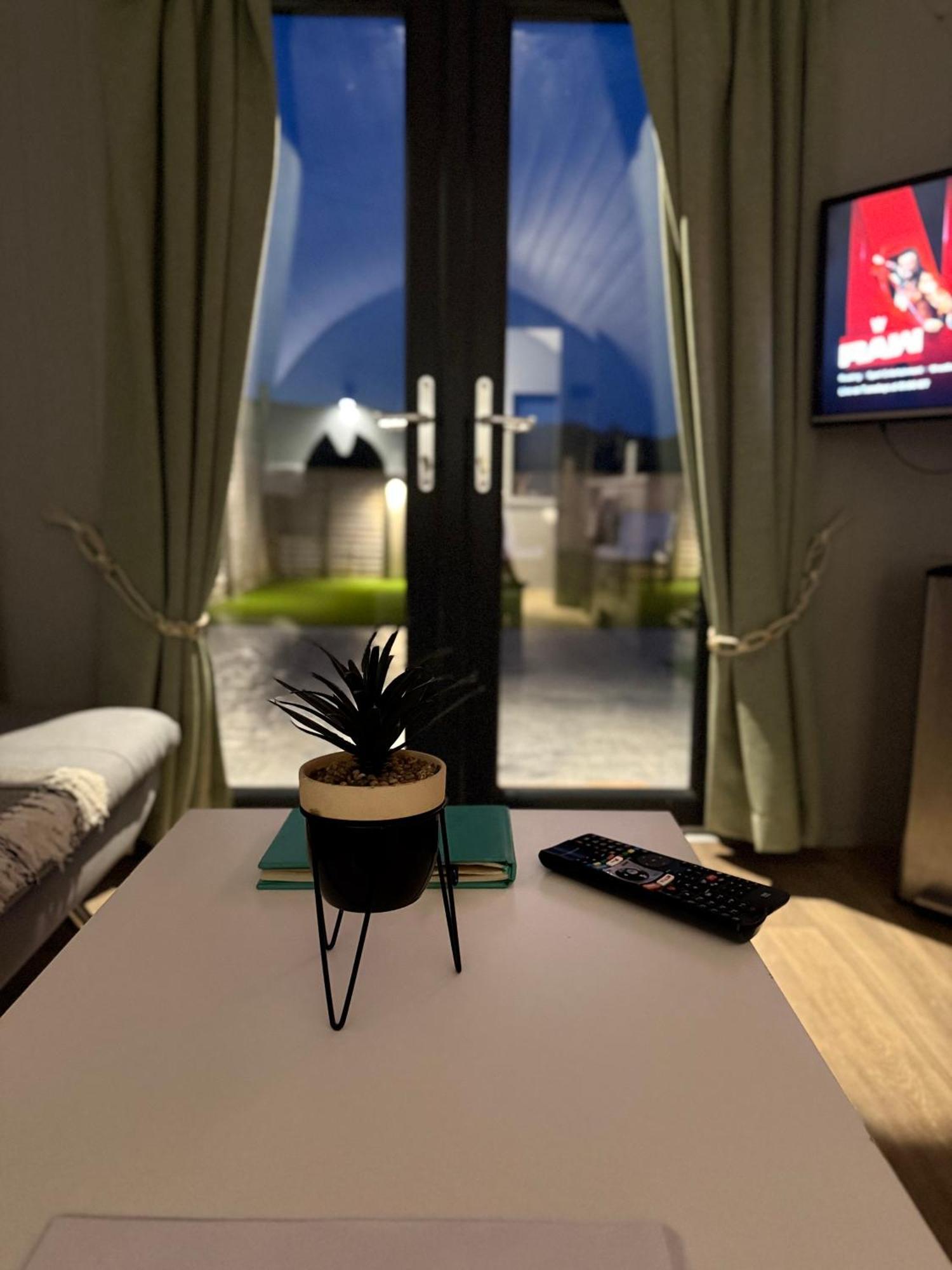 The Garden Pod With Private Hot Tub Chalet Ballymagan