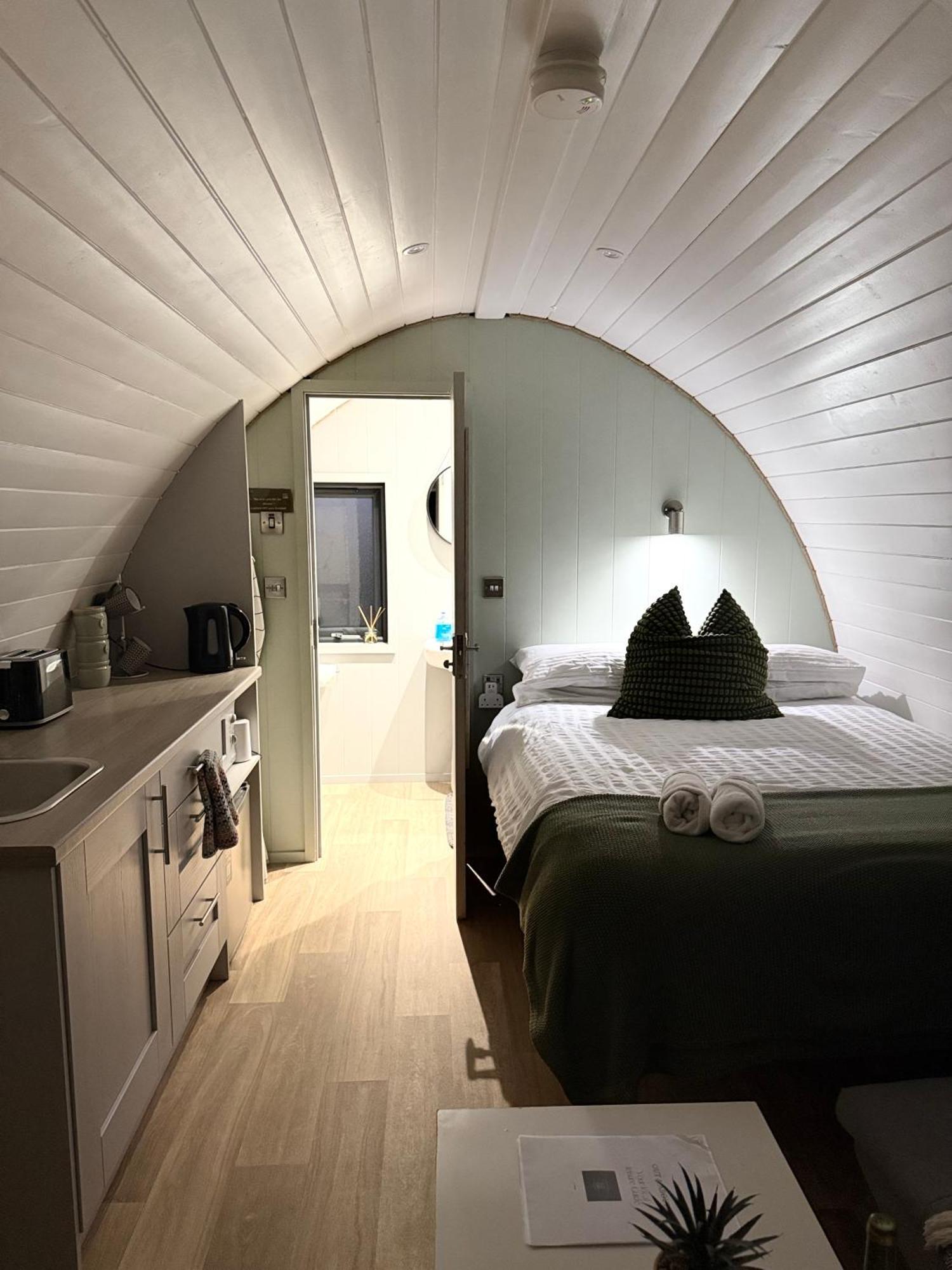 The Garden Pod With Private Hot Tub Chalet Ballymagan